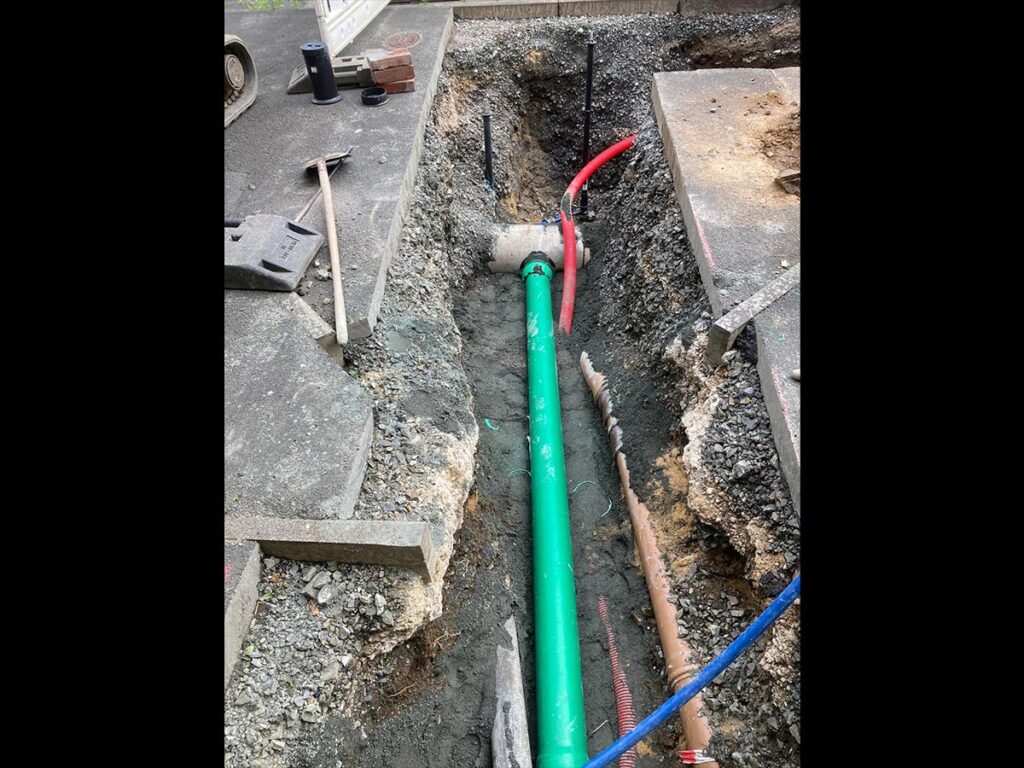 Strassenbau und Kanalarbeiten, Baggerarbeiten