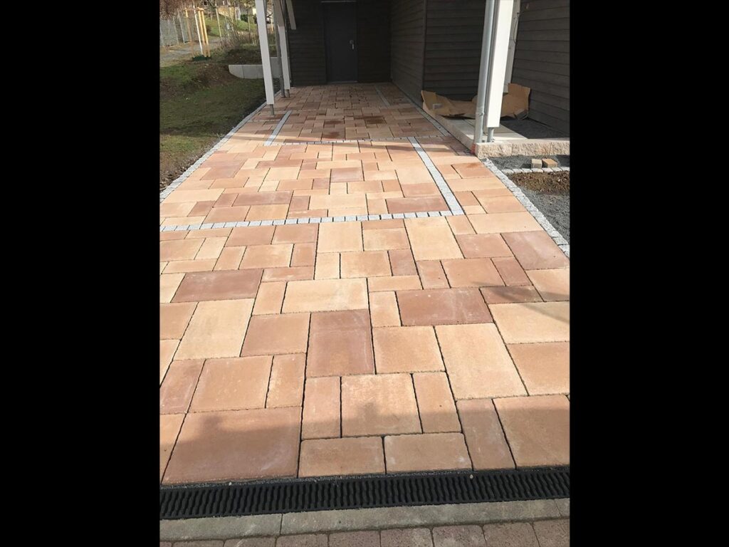 Außenanlagen und Gartenbau